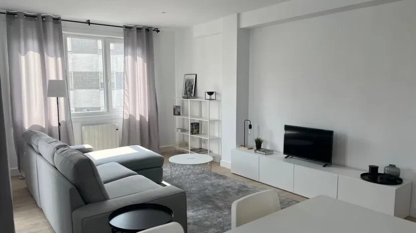 Piso en venta en Calle Sartaña, 30